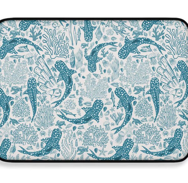 Pokrowiec na laptopa z rekinem wielorybim